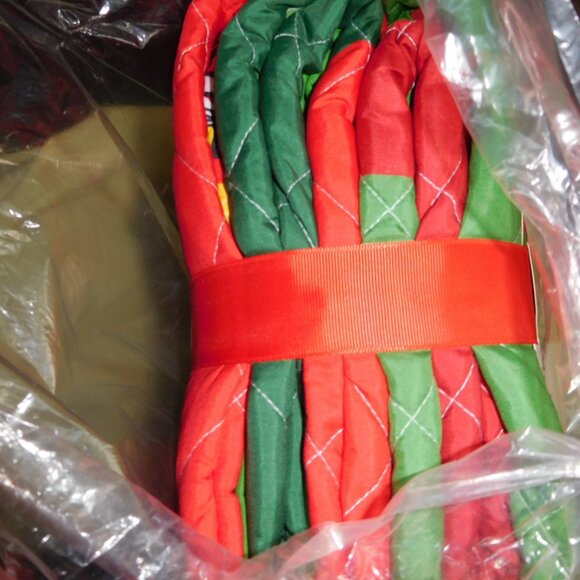 NEW NWT PEANUTS SNOoPY QUILT AND SHAM SET CHRISTMAS THEMED TWIN SIZE woodstock - Picture 5 of 10